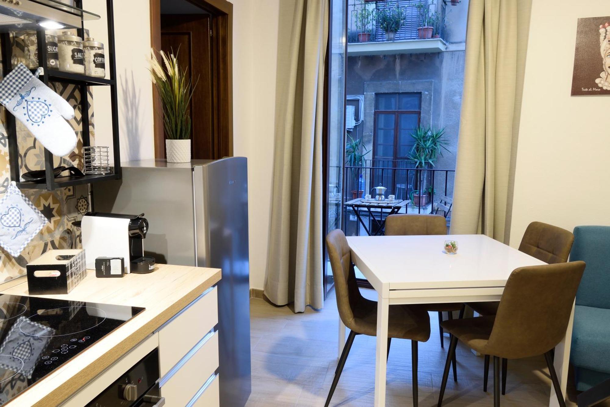 La Casa Di Carta Al Duomo Apartment คาตาเนีย ภายนอก รูปภาพ